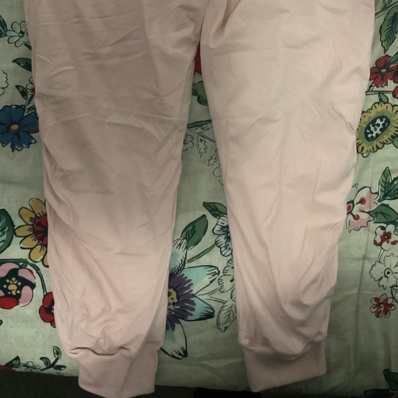 Lululemon Beyond the Studio 7/8 Jogger Size 14 Light Pink - Picture 9 of 10